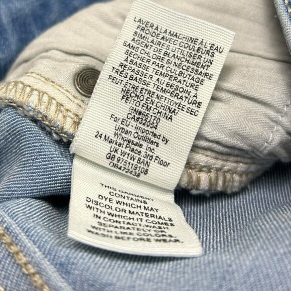 Free People Flare Jeans Light Wash Raw Hem Low Rise Denim size 24 Short Petite - Picture 6 of 6